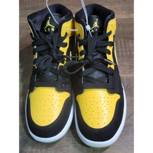 Jordan 1 Mid GS Black/Yellow New Love HJ5940-071 Mens 6.5Y‎ Womens 8 Sneaker